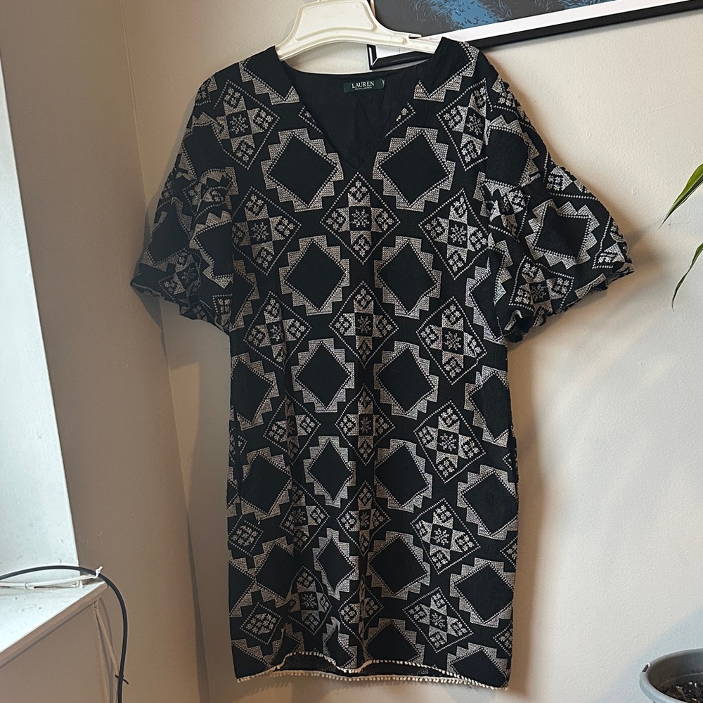 Ralph Lauren Black and White Patterned Garment